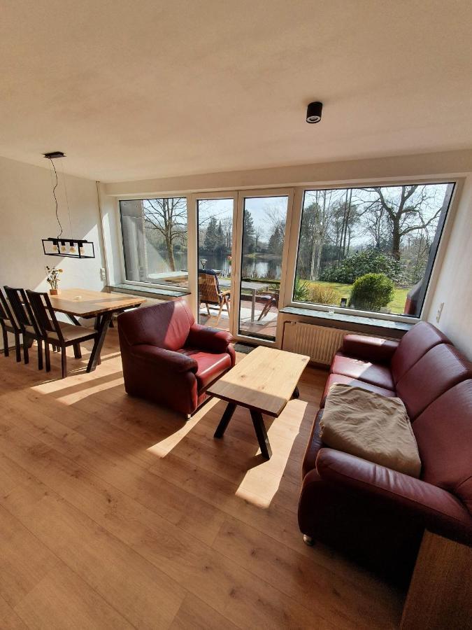 Ferienhaus Blauer See Mit Optionalem Hot-Tub بوكهورن المظهر الخارجي الصورة