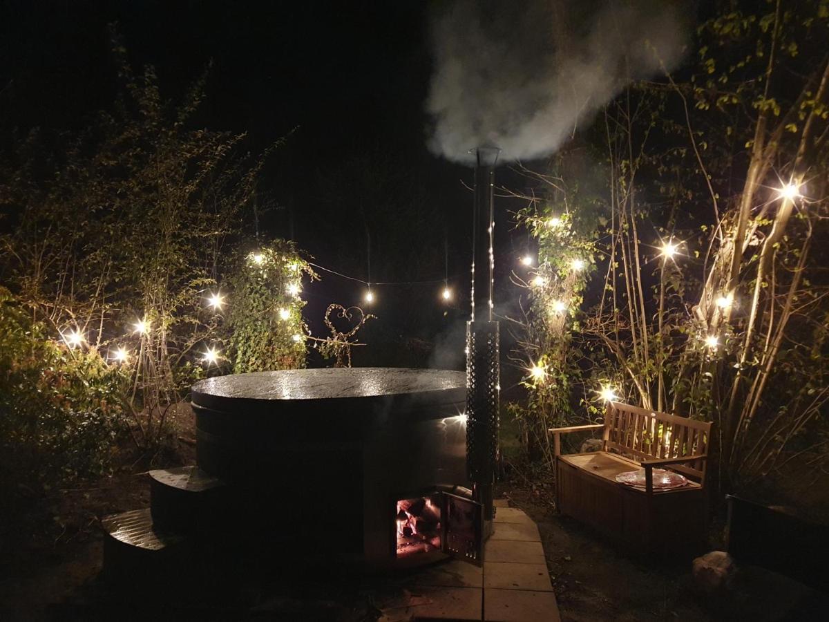 Ferienhaus Blauer See Mit Optionalem Hot-Tub بوكهورن المظهر الخارجي الصورة